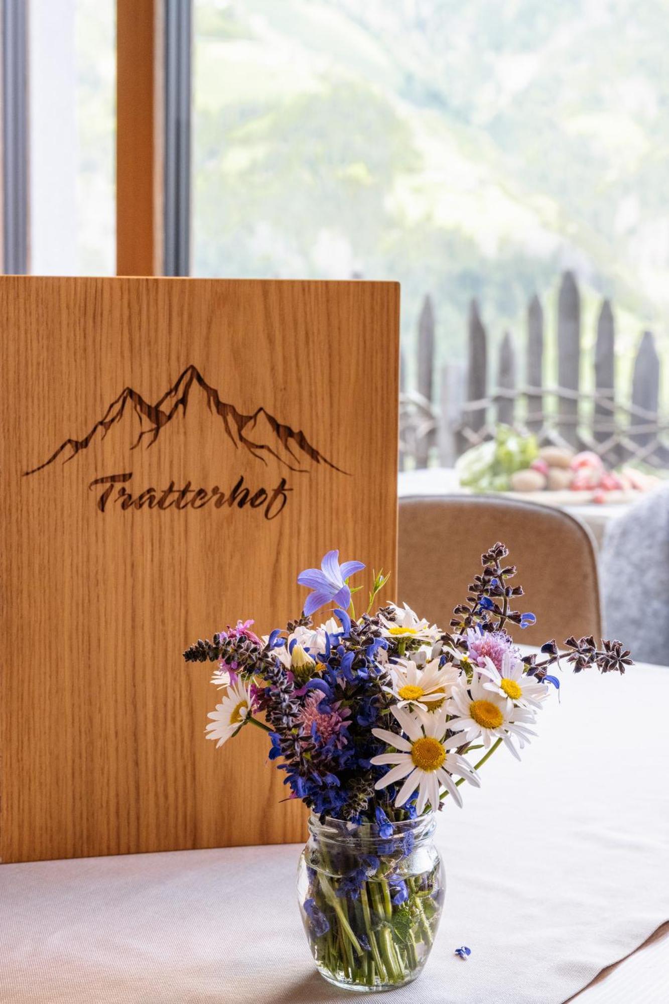 Tratterhof Apartments Vallarga Eksteriør bilde
